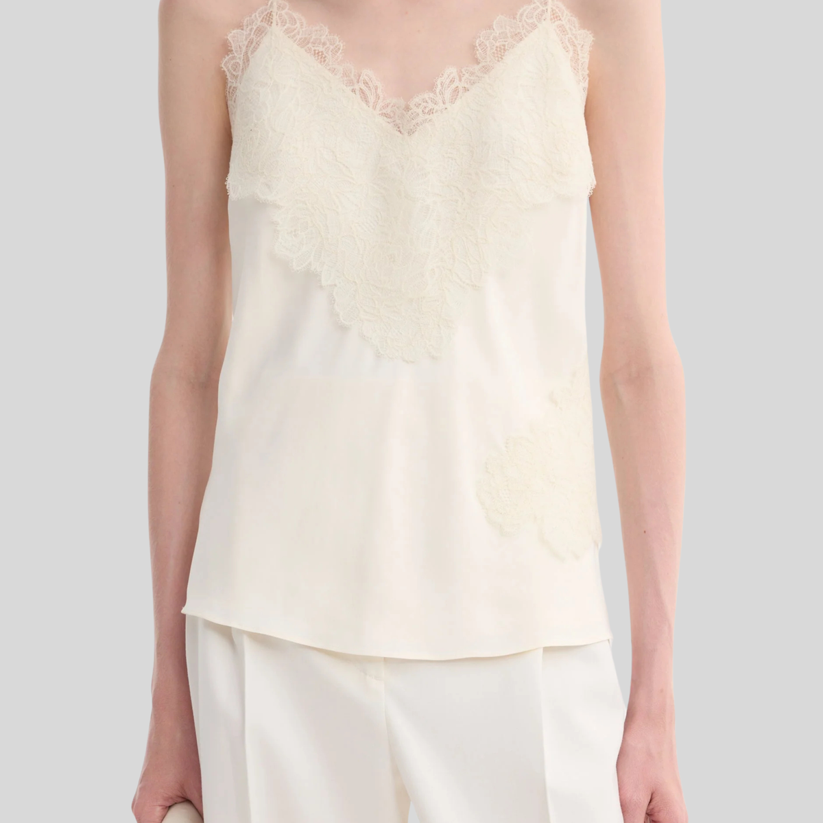 white lace dress size 4 Princesa White Lace Dress – Cote Azura