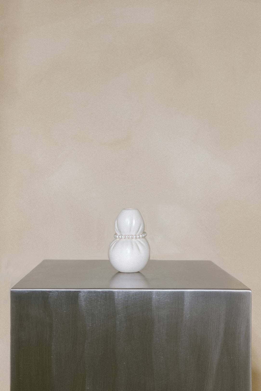 B31 Ceramic Vase with Pearls in White | Fivestory New York